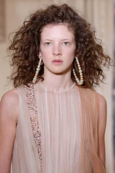 Look 34